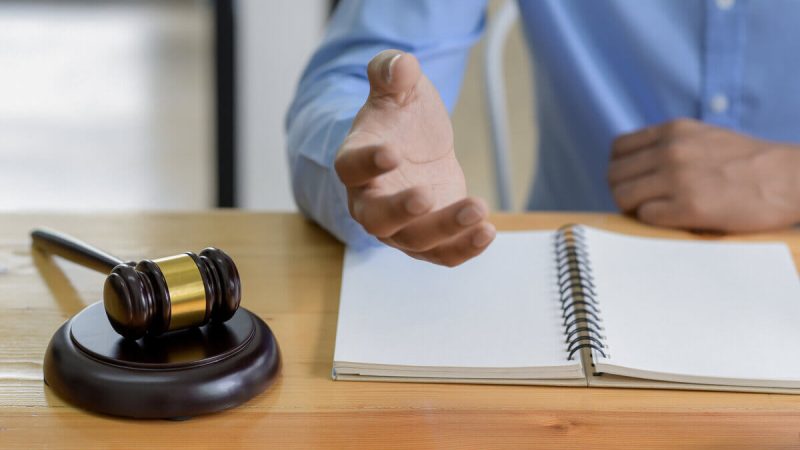 Comment reconnaître un bon avocat pénaliste à Paris ?