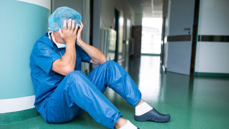 Burn-out : quand les soignants craquent en silence